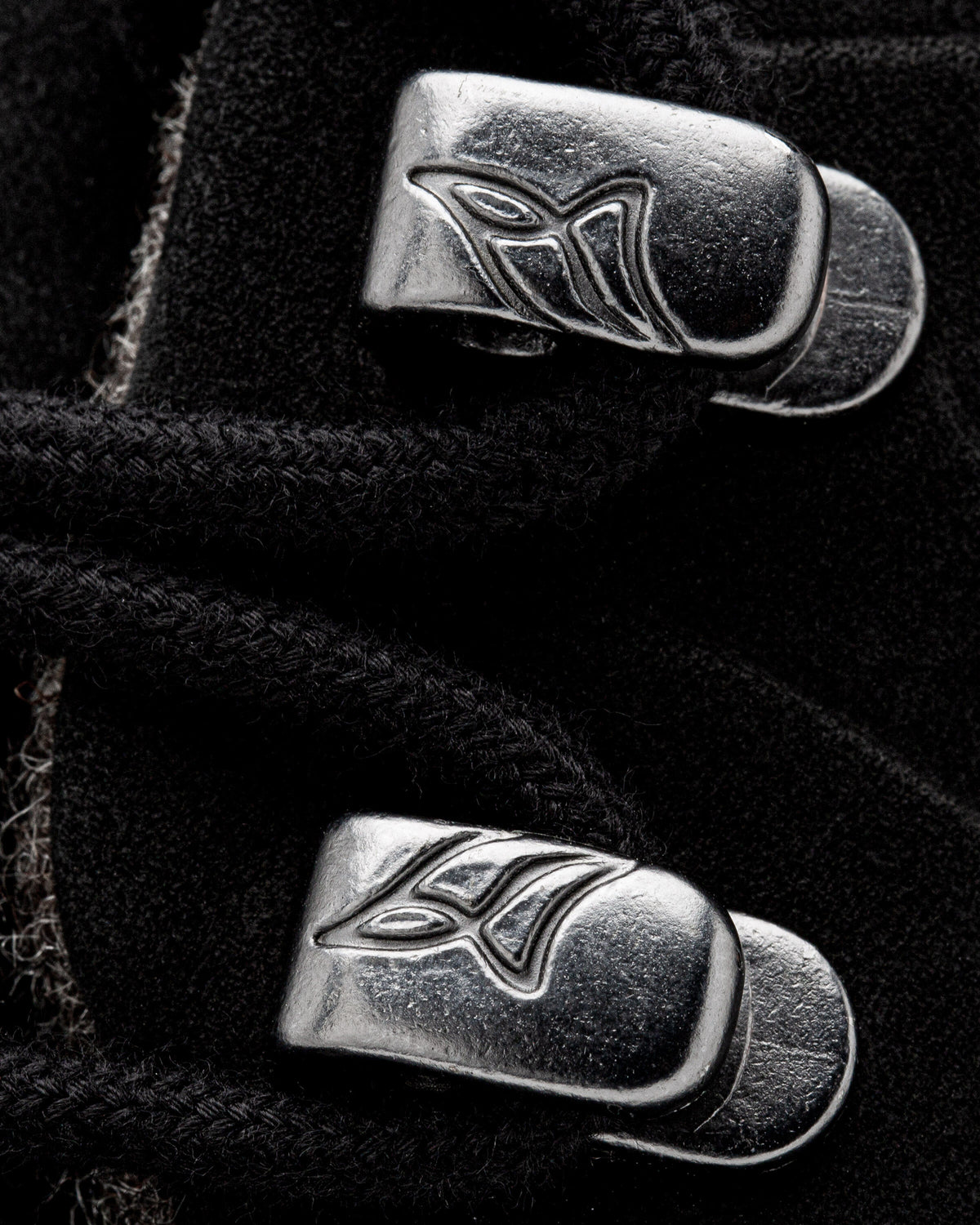 wildling-shoes-FERAL-BLACK-Adults-detail-1_PDP.jpg