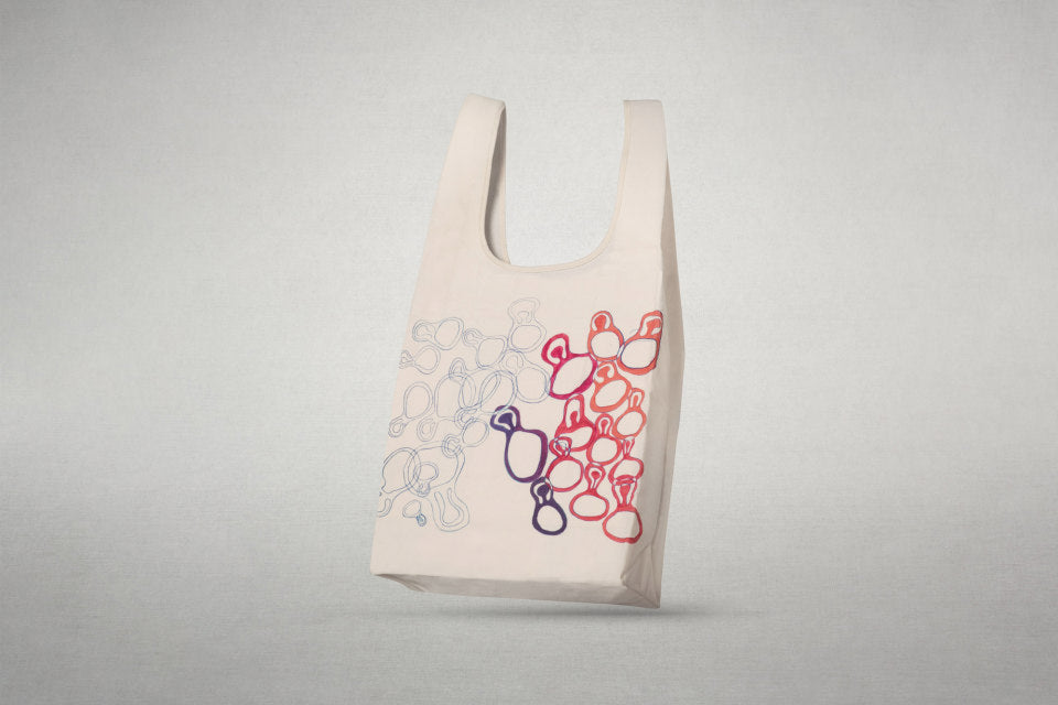 Bunte Tasche aus Washi-Material von Wildling Shoes x Ruth Asawa mit exklusivem Künstler-Design.