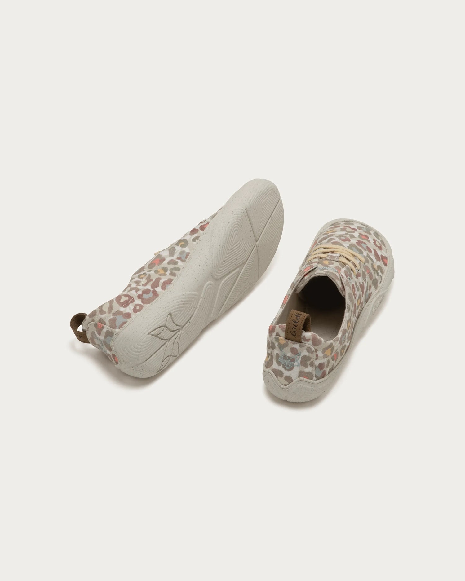 wildling-shoes-AOPRI-LEO-Adults-02.webp