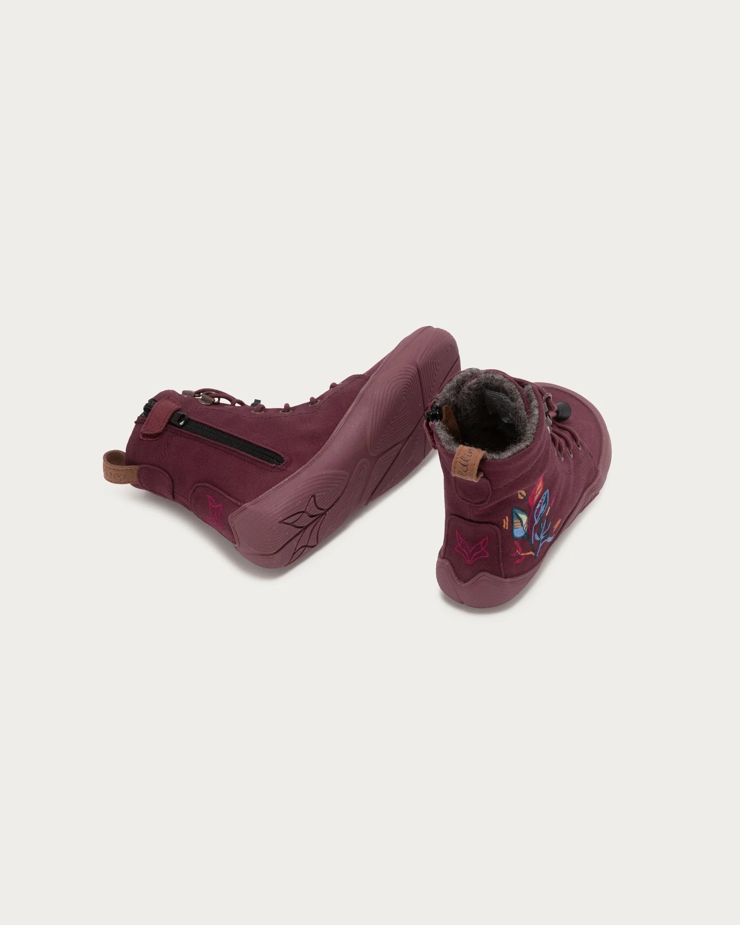 wildling-shoes-HALDY-BURGUNDER-Kids-02.webp
