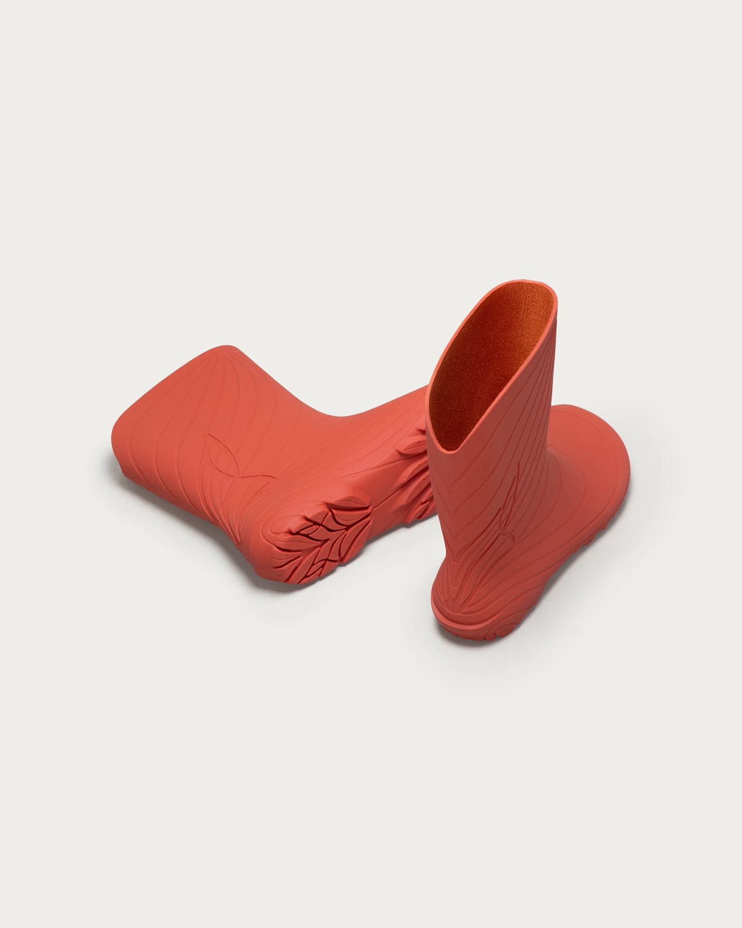 wildling-shoes-RANIDAE-ORANGE-Adults-02.webp
