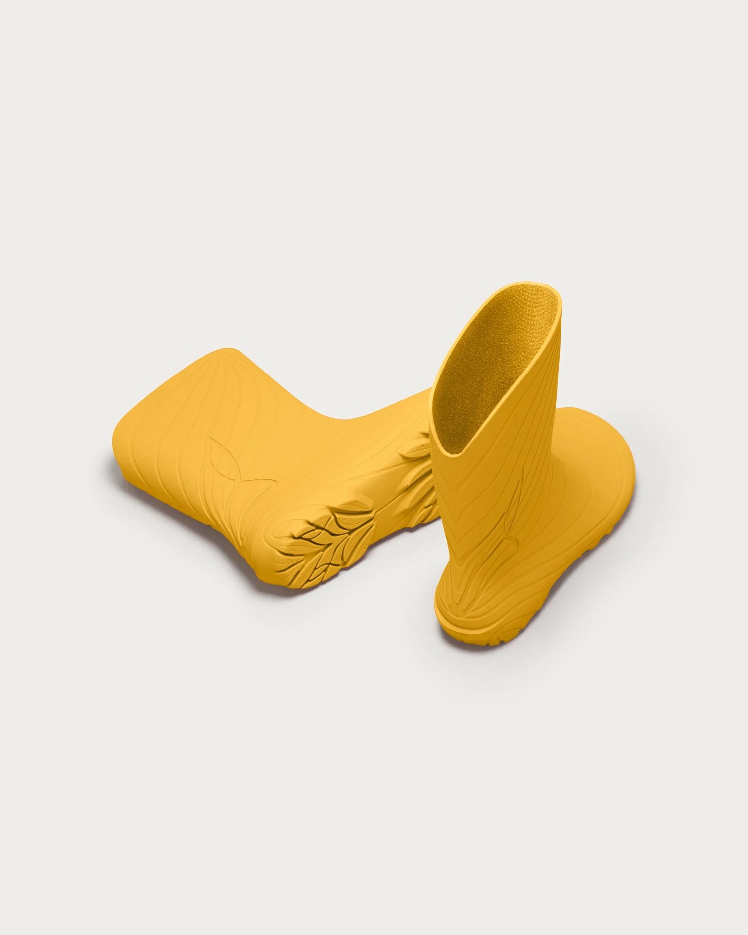 wildling-shoes-RANIDAE-YELLOW-Adults-02.webp