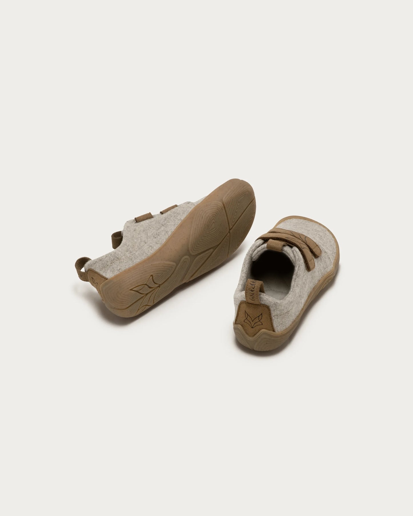 wildling-shoes-ULLIG-SAND-Kids-02.webp