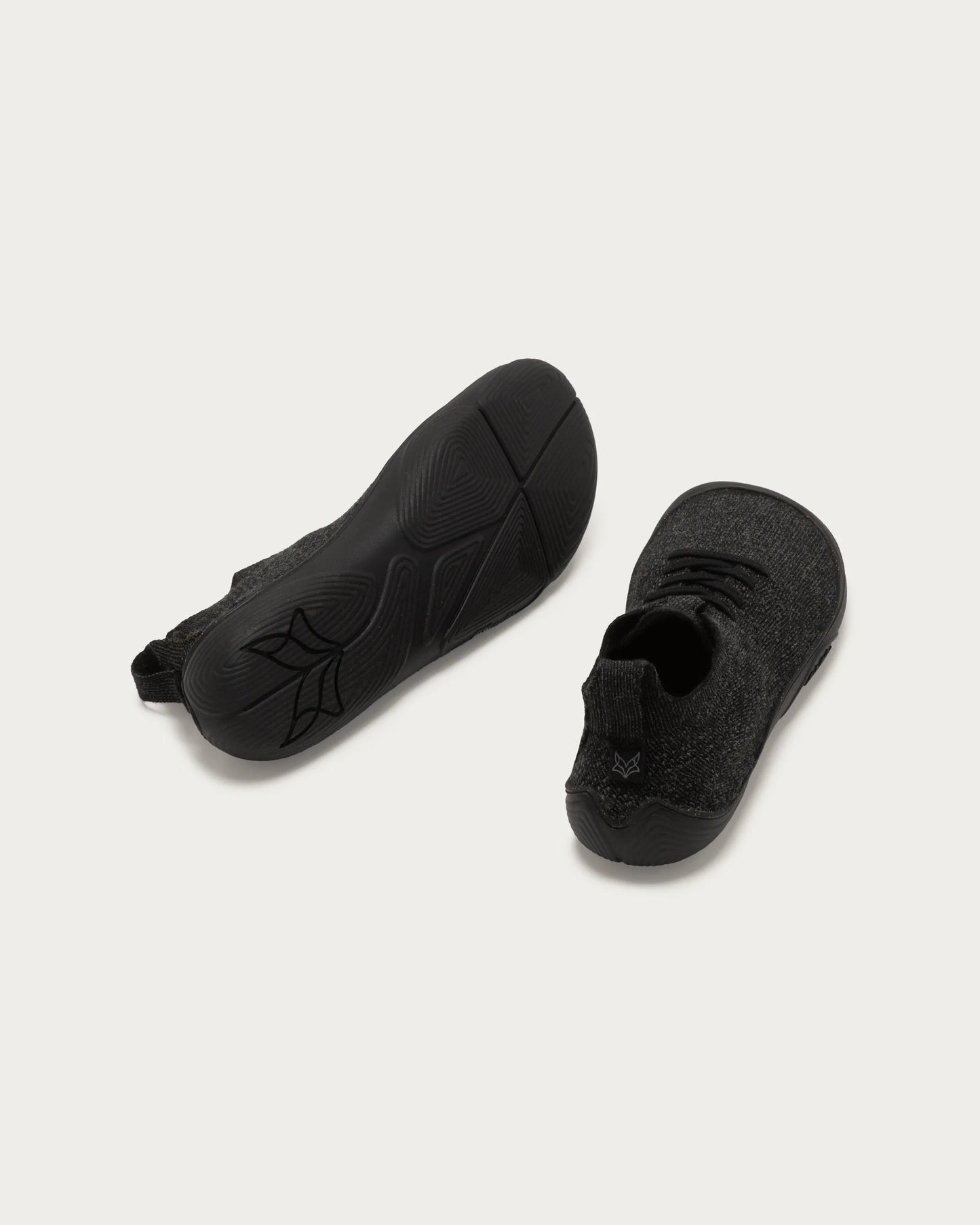 wildling-shoes-VISAO-ONYX-Adults-02.webp