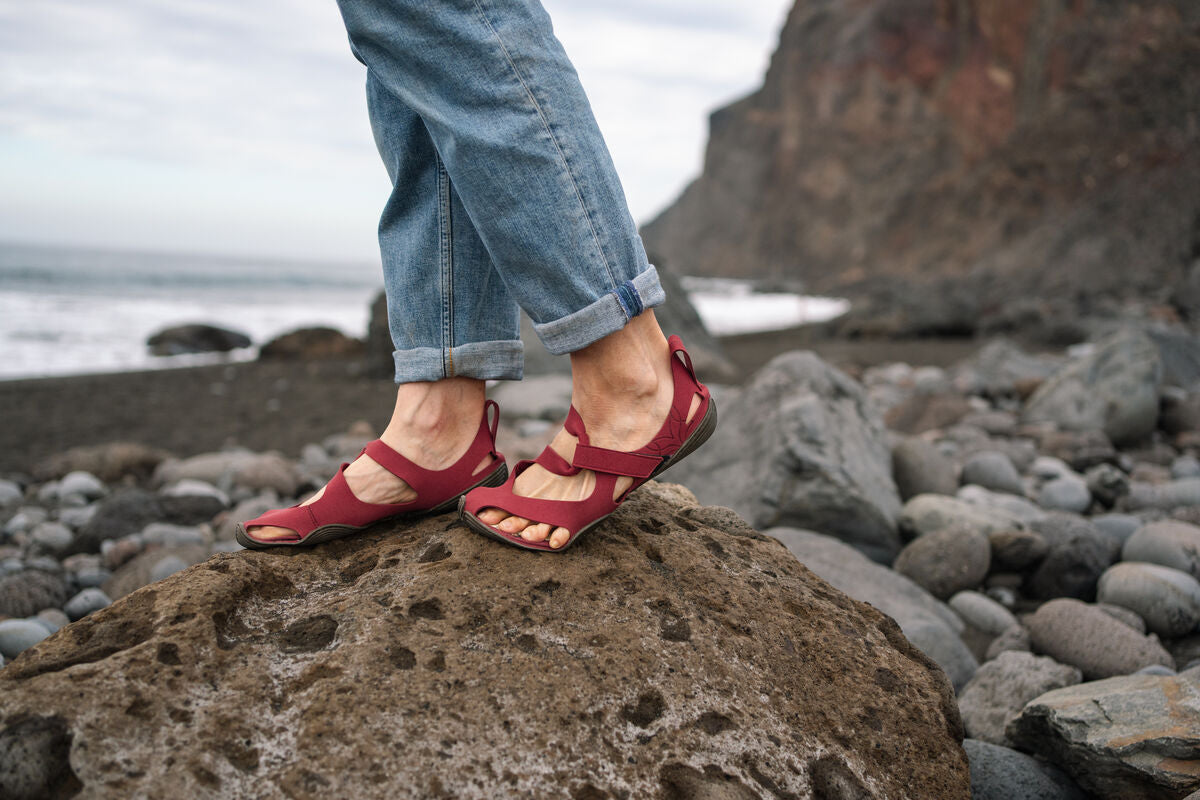 wildling-shoes-feder fuchsia-adults-06.jpg