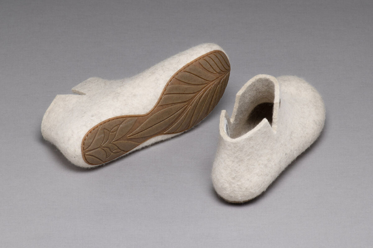 wildling-shoes-lotus-adults-02.jpg