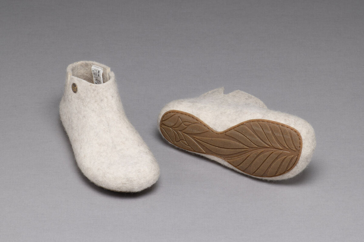 wildling-shoes-lotus-kids-03.jpg