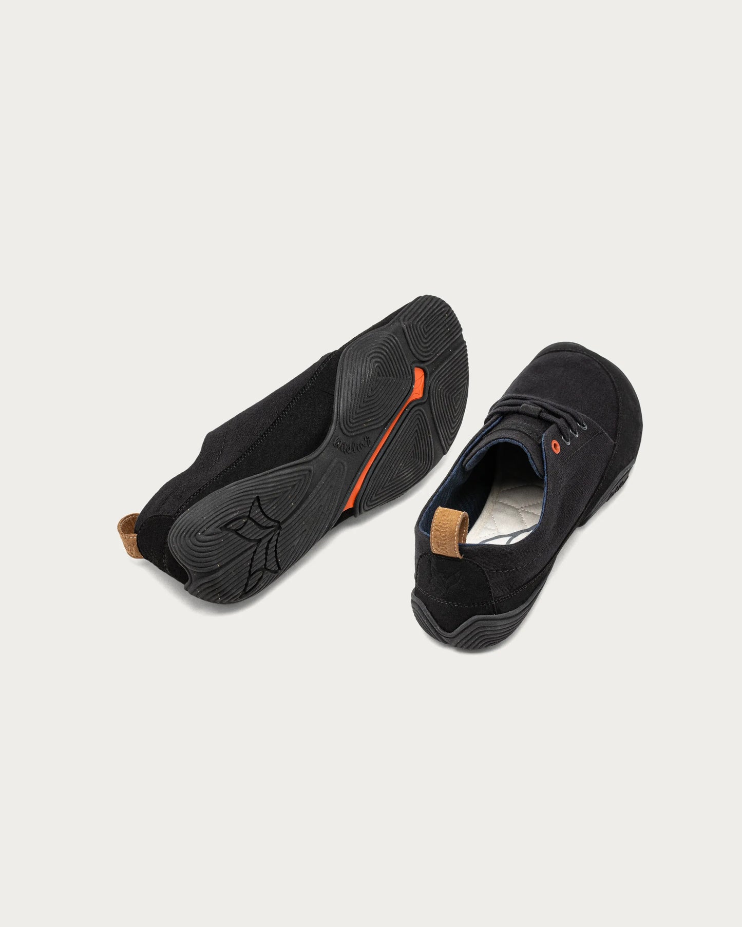 wildling_shoes_FUNDO_BLACK_Adults_2.webp